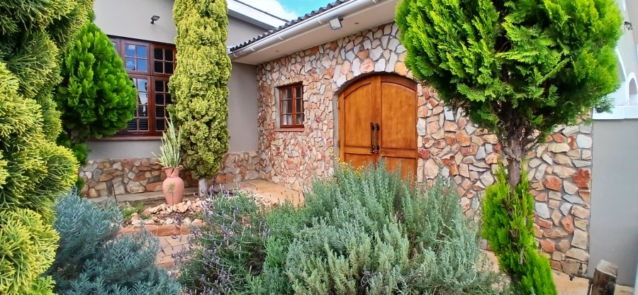 4 Bedroom Property for Sale in Fairbridge Heights Eastern Cape